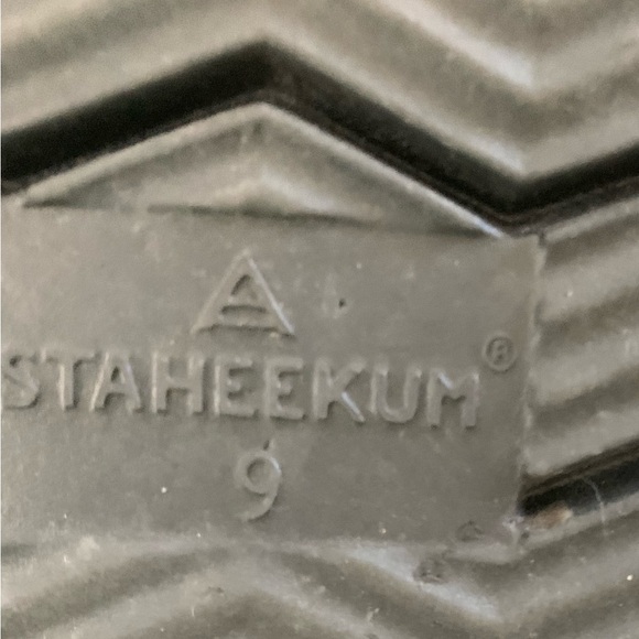 Elegant Black Suede Women's Mules - Picture 5 of 5